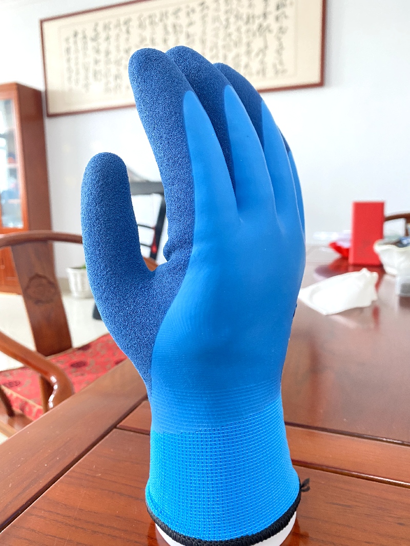 Winter cashmere velvet thickened labor protection gloves warm cold protection fishing cold storage d