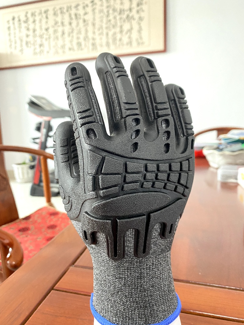 13-gauge polyester plus spandex TPE anti-impact and anti-slip labor protection gloves